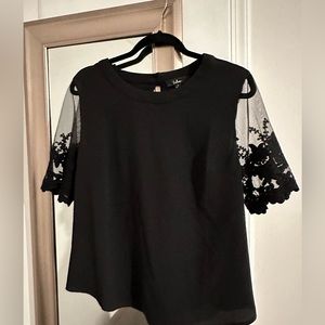 Lulus floral mesh sleeve blouse